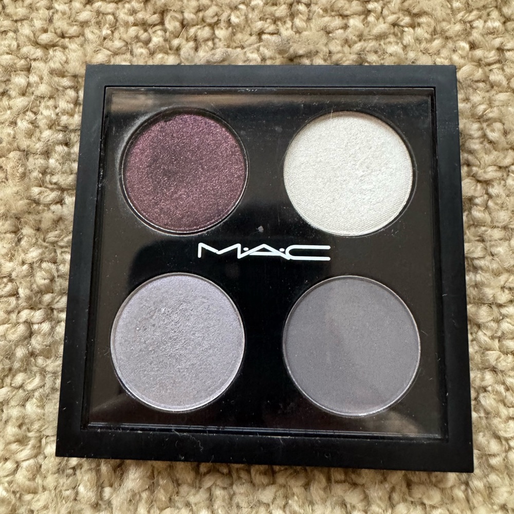 [MAC] Eyeshadow Pallet